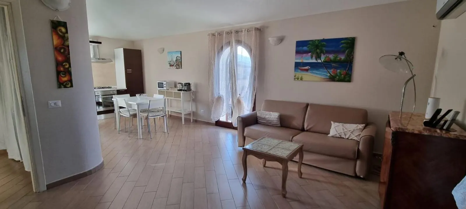 Casa Julia - Meraviglioso Attico Al Centro Di Budoni, Vista Mare -